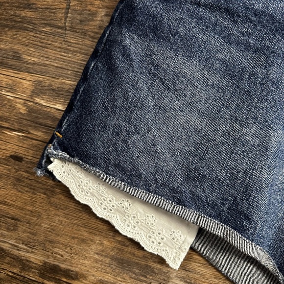 Old Navy Blue Jean Shorts High-Waisted Girls Size 18 Plus - Picture 5 of 5